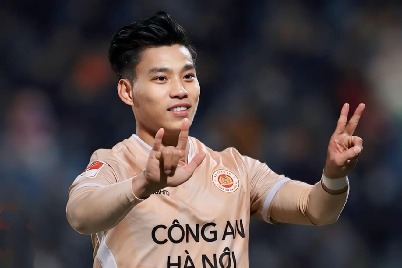 Văn Thanh phẫu thuật, cần 7 tháng để trở lại thi đấu