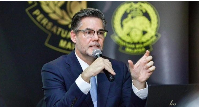 Luật sư Serge Vittoz, người đứng sau vụ kháng cáo của bóng đá Malaysia chống lại án phạt của FIFA.