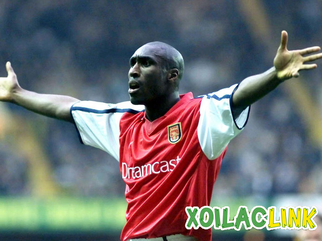 sol-campbell-la-trung-ve-thep-cua-phao-thu